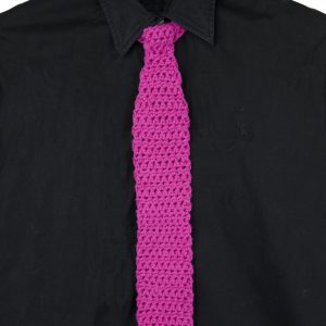 Cravatta uncinetto rosa